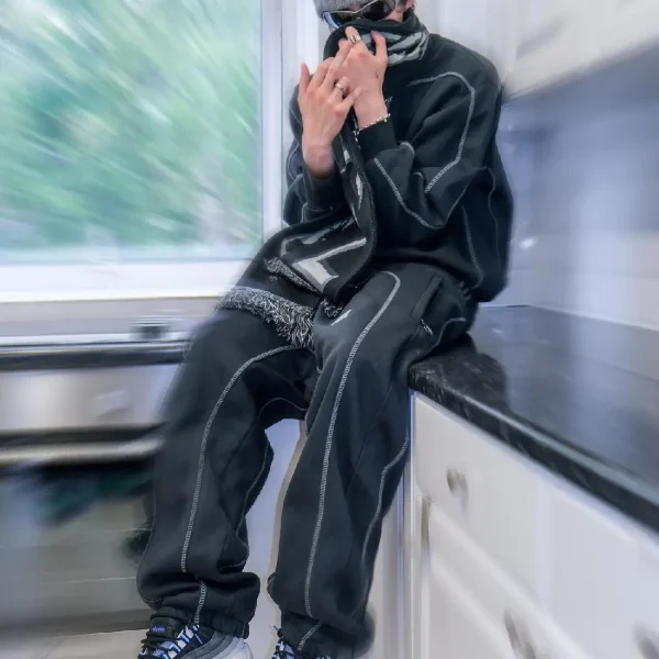 Kroen Black Tracksuit (2)