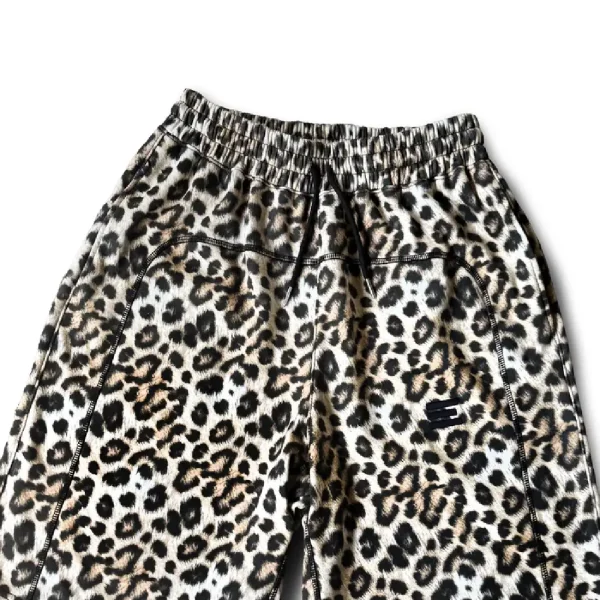 Kroen Jungle Lock Shorts (1)