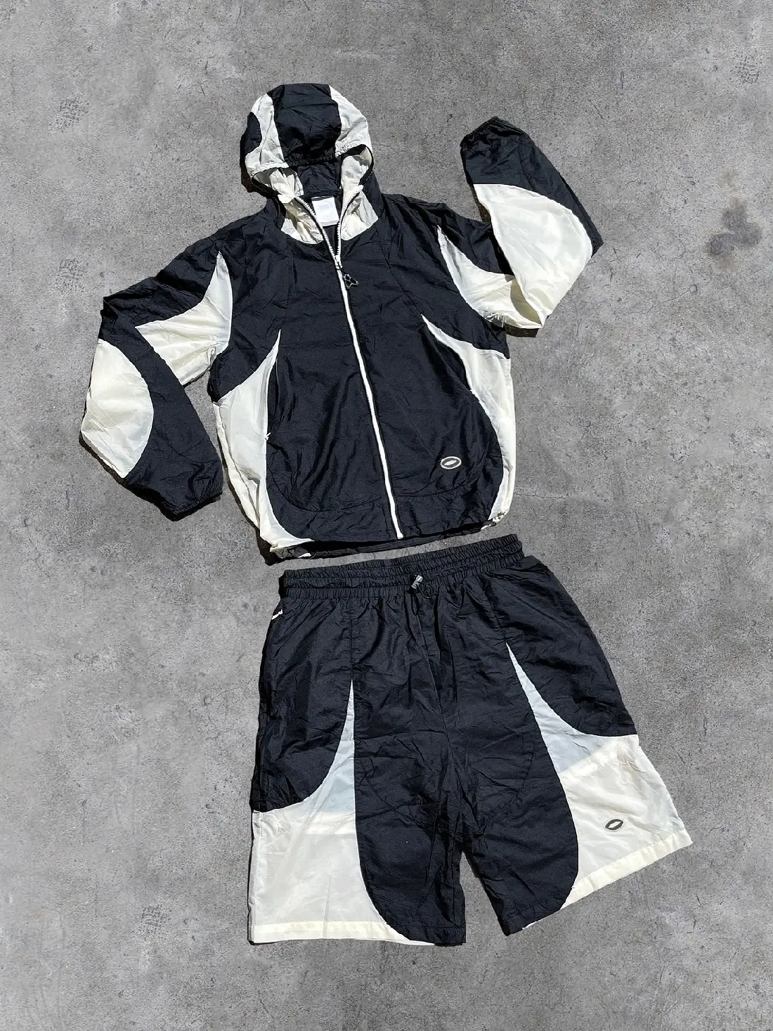 Kroen Short Tracksuit (1)