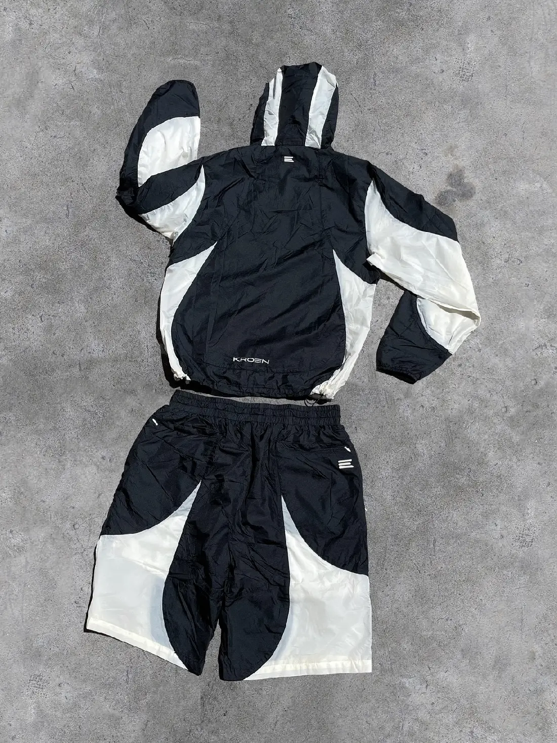 Kroen Short Tracksuit (4)