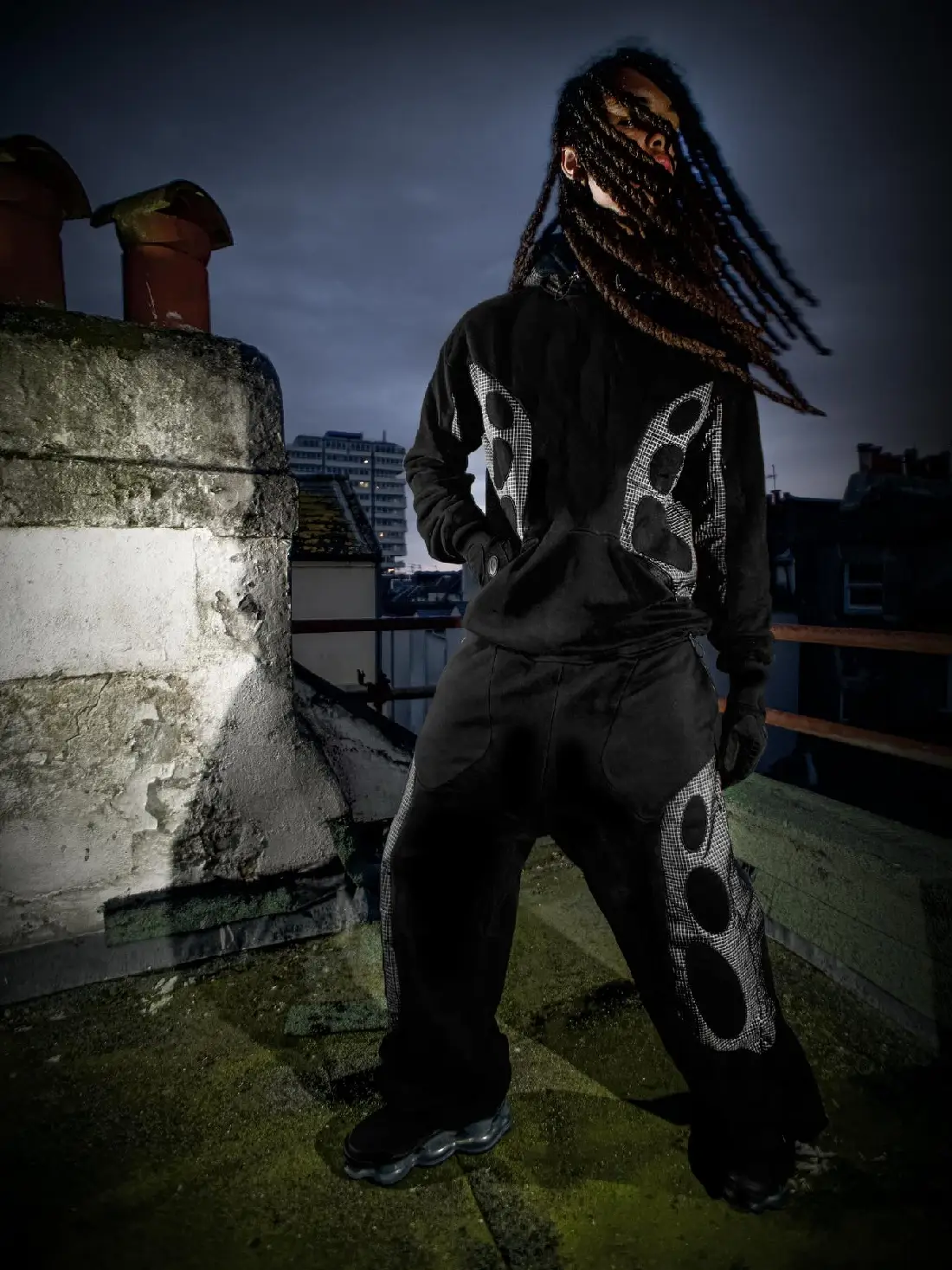 Kroen Tracksuit Black (2)