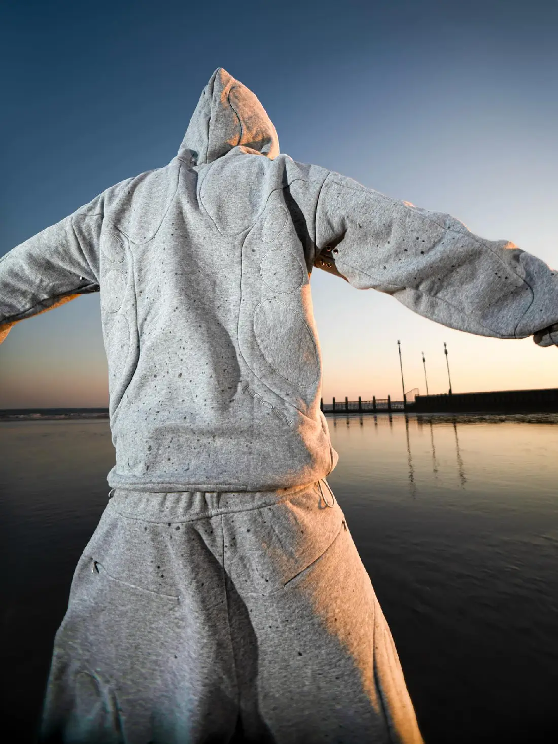 kroen hoodie grey (2)